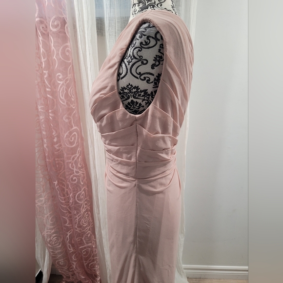 Bill Levkoff Formal/Brides maid Dress - Picture 4 of 8